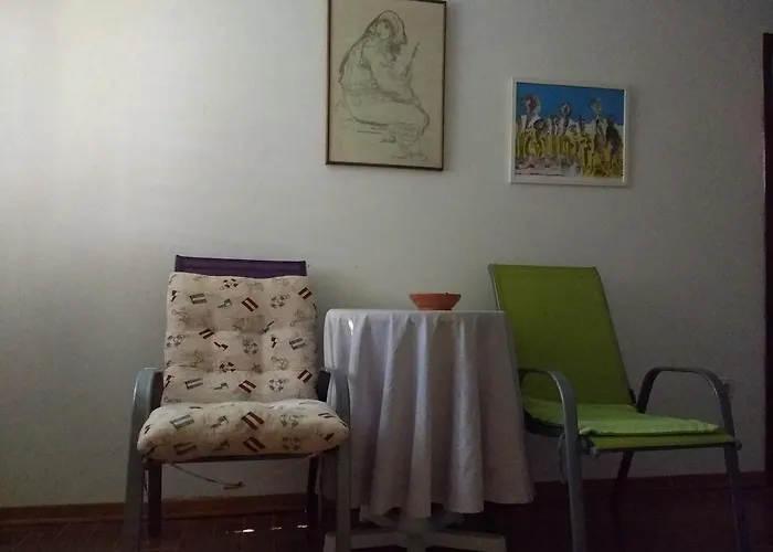 House With A Garden 50m From The Sea
