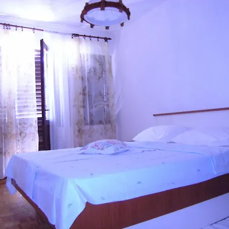 House With A Garden 50m From The Sea