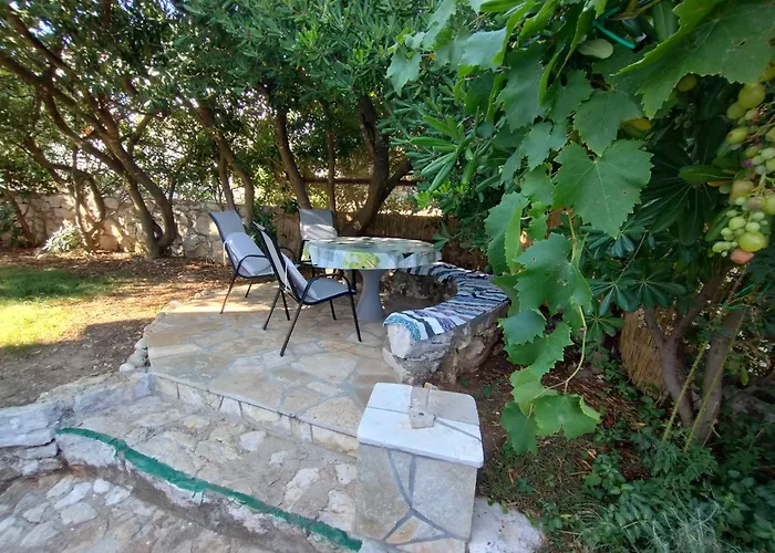 Appartement House With A Garden 50m From The Sea
